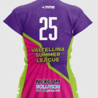 nine l Sette Woman T-shirt Valtellina