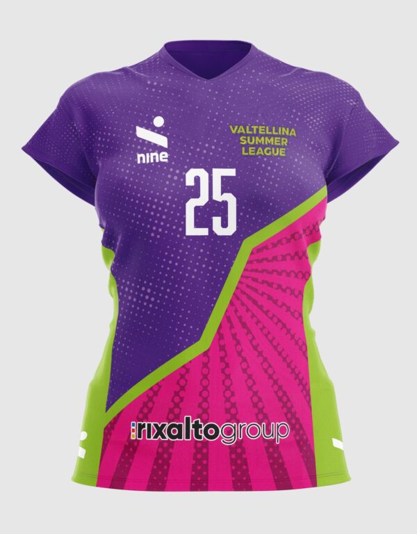 nine l Sette Woman T-shirt Valtellina